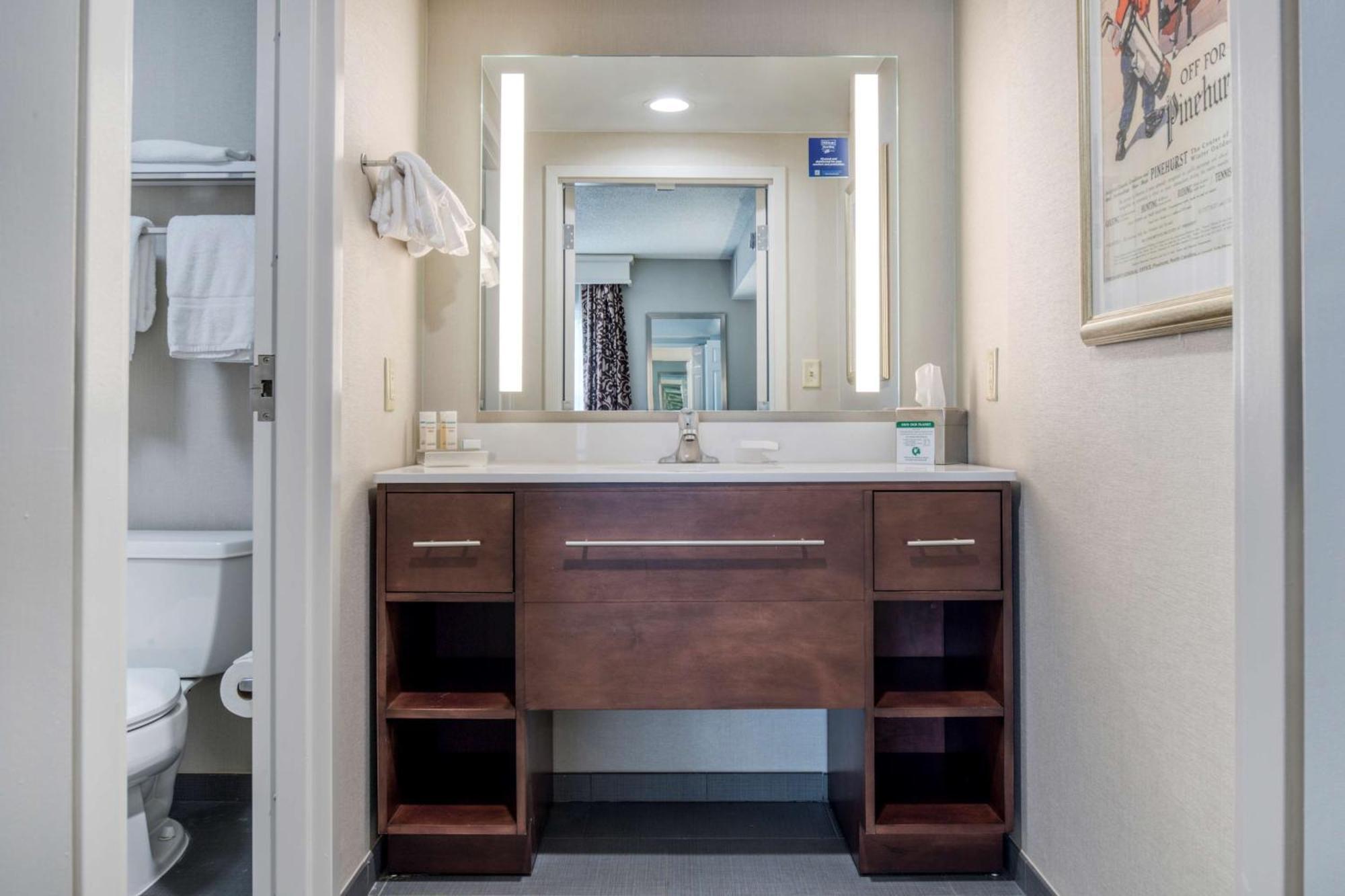 Hotel Homewood By Hilton Olmsted Village