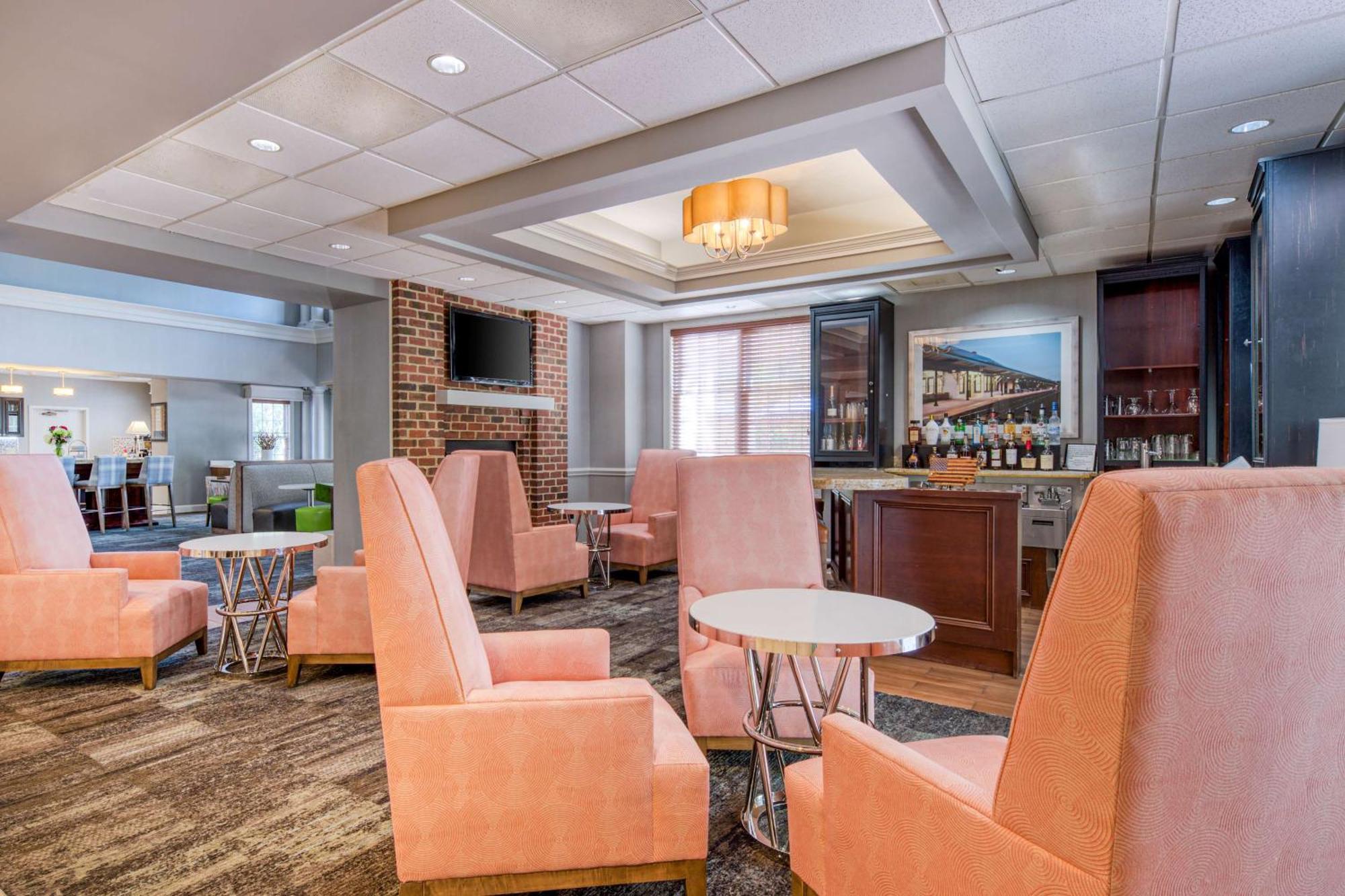 Homewood By Hilton Olmsted Village Hotel